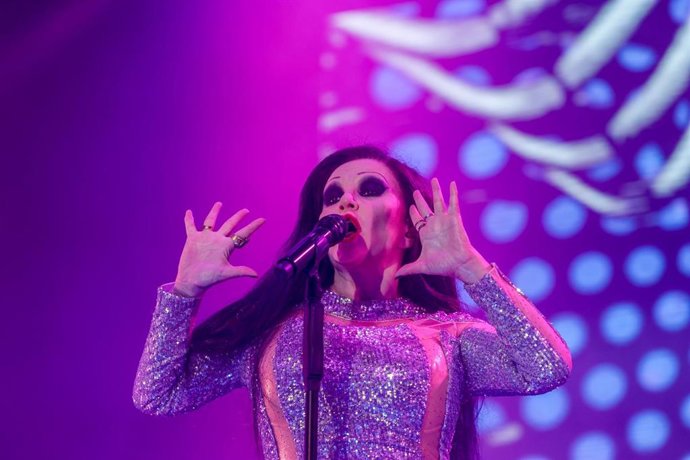 Archivo - El grupo musical Fangoria actúa en el Festival Noches del Botánico