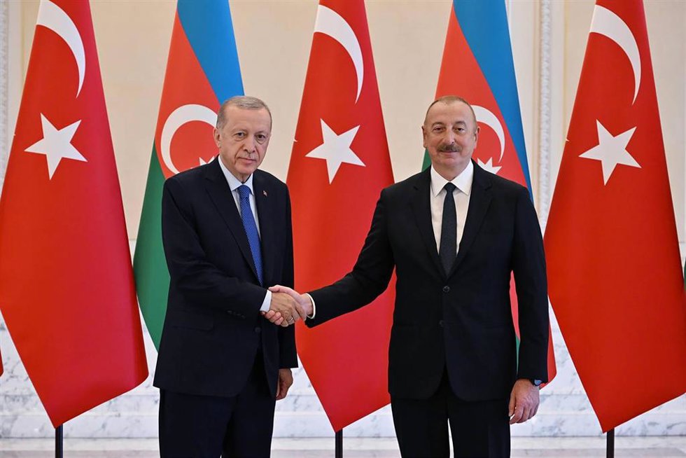 Archivo - El presidente turco, Recep Tayyip Erodgan, y su homólogo azerí, Ilham Aliyev