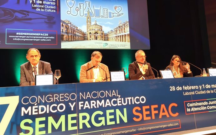 Médicos e farmacêuticos da atenção primária concordam em iniciar um projeto para sessões clínicas compartilhadas