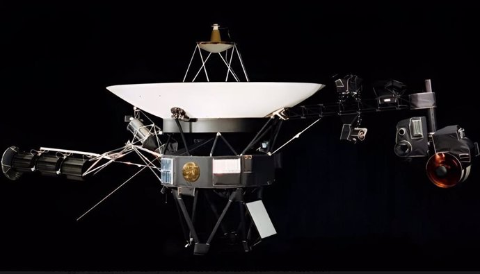 Archivo - Un modelo de la nave espacial Voyager de la NASA. Las Voyager gemelas han estado volando desde 1977 y están explorando las regiones exteriores de nuestro sistema solar.