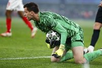Szczesny: "Me puedo llevar la mitad del MVP de Pedri"