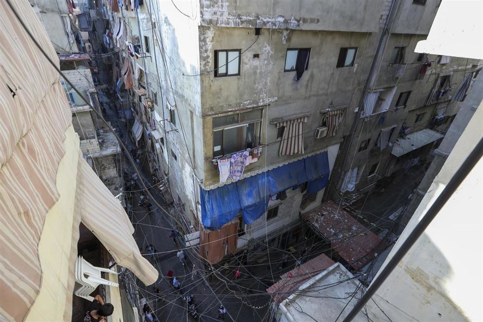 Archivo - Vista de un bloque de viviendas en el campamento de refugiados de Shatila, en Beirut, Líbano