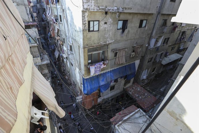 Archivo - 22 de setembro de 2021, BEIRUTE, LÍBANO: A imagem da ilustração mostra uma visita ao centro comunitário de Basmeeh e Zeitouneh, no campo de refugiados de Shatila, perto de Beirute, parte de uma visita de trabalho de seis dias na Jordânia e no Lí