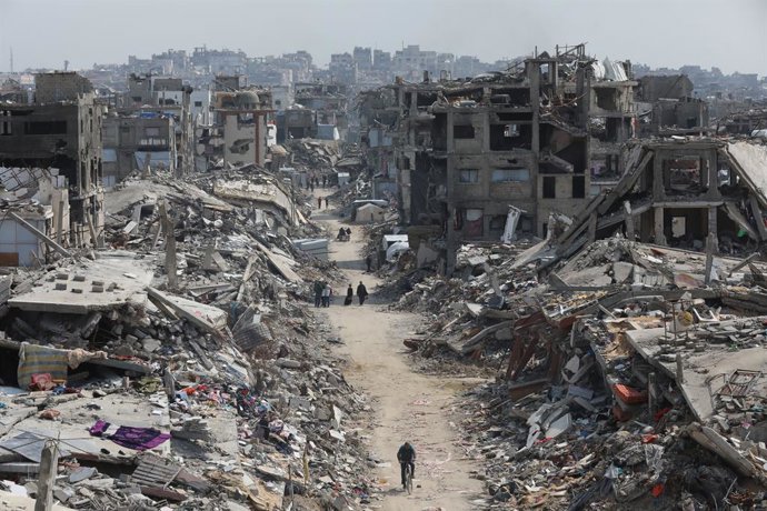 Vista geral da destruição causada por bombardeios israelenses em Jabalia, Faixa de Gaza.