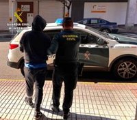 Detenido el trabajador de un gran almacén por robar móviles que vendía un compinche como si fueran suyos