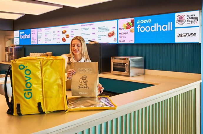 Moeve se alía con Glovo para ofrecer servicio de 'delivery' de restauración desde sus estaciones de servicio