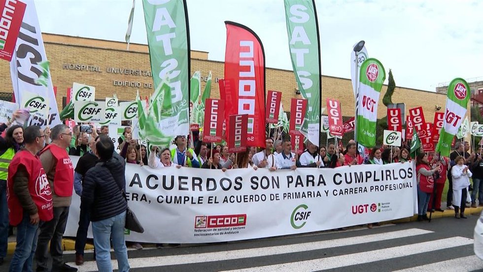 Sindicatos culminan en el Virgen del Rocío los encierros andaluces por el "desmantelamiento de la sanidad".
