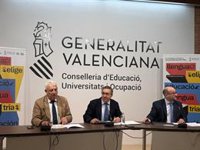 El 50,53% de las familias de la Comunitat eligen valenciano en la consulta de la lengua base y un 49,47% castellano