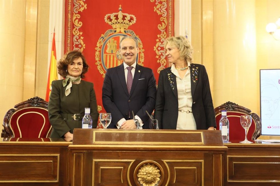 Eugenio Ribón, Isabel Winkels y Carmen Calvo