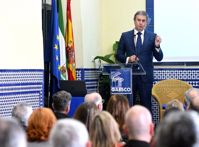 El director de Endesa en Andalucía, Extremadura, Ceuta y Melilla,R Rafael sánchez Durán.