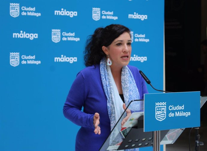 La portavoz adjunta del grupo municipal Con Málaga, Toni Morillas, en rueda de prensa