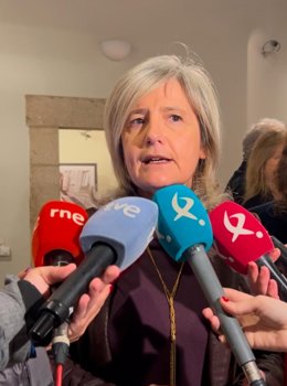 La portavoz de la Junta de Extremadura y consejera de Cultura, Victoria Bazaga, atiende a los medios en Cáceres