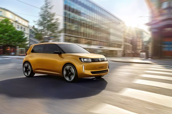 Volkswagen lanza su 'concept car' del modelo ID Every1, disponible desde 20.000 euros a partir de 2027.