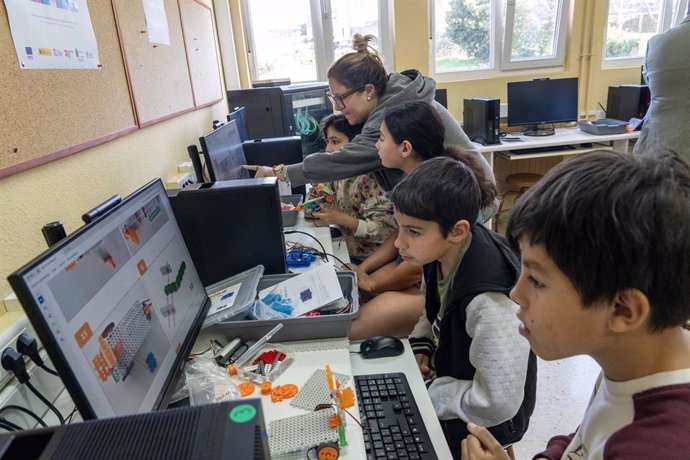 Taller de robótica en el colegio Juan de Herrera