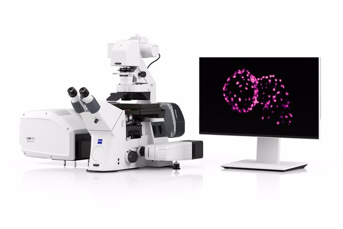 LSM-910_Lightfield-4D_system_right