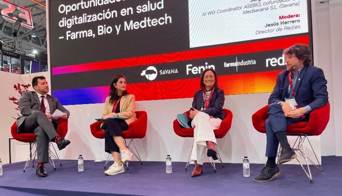 Mesa redonda "Opportunities of digitalisation in health-Pharma, Bio and Medtech" (Oportunidades de digitalização na saúde - Farmácia, Bio e Medtech), no Mobile World Congress em Barcelona.
