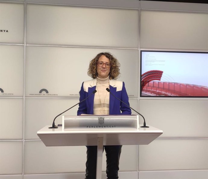 La diputada de ERC y exconsellera de Feminismos del Govern, Tània Verge, en rueda de prensa.