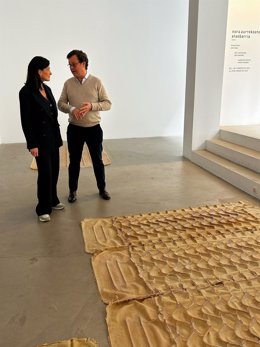 Igual respalda a los artistas y galeristas cántabros presentes en la semana del arte en Madrid