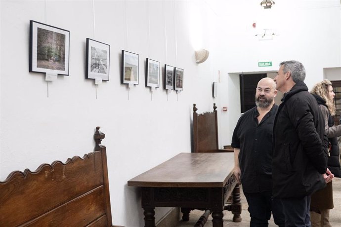 El Palacio de Carvajal exhibe una veintena de fotografías del concurso 'Un paraíso ilimitado'