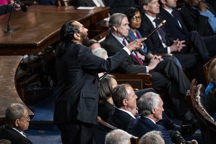 4 de março de 2025, Washington, Distrito de Colúmbia, EUA: Representante dos EUA AL GREEN (D-TX) segurando uma bengala em uma sessão conjunta do Congresso no Capitólio dos EUA em Washington, D.C.