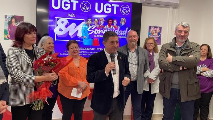 Francisco Reyes interviene en el desayuno organizado por UGT en Jaén con motivo del 8M.