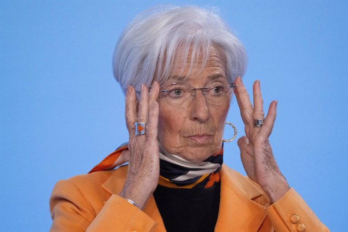 06 March 2025, Hesse, Frankfurt/Main: Christine Lagarde, President of the European Central Bank (ECB), speaks at the Bank's regular press conference after the Governing Council meeting. The European Central Bank (ECB) cuts key interest rates in the eurozo