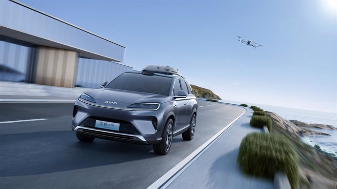 Vehículo BYD con sistema de drones integrado