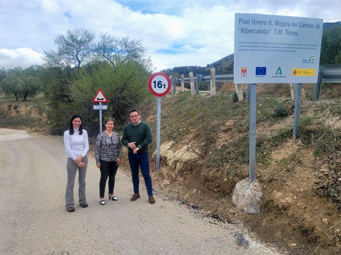 Visita al camino rural Albercainda tras su mejora.