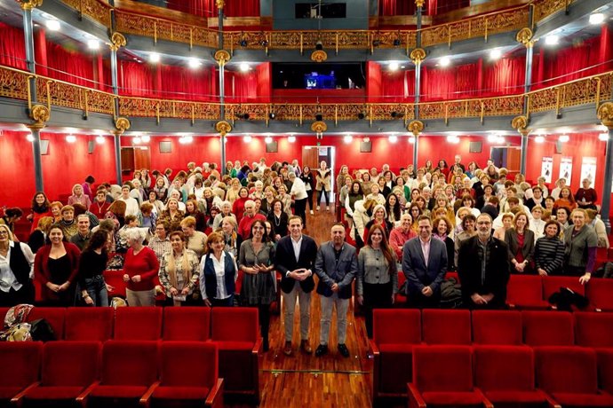 El presidente de la Diputación de Valladolid, Conrado Íscar, ha conmemorado hoy el Día Internacional de la Mujer