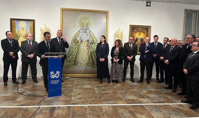 Inauguración de la muestra 'Hermandad de la Esperanza. María, luz de la Esperanza. Arte y devoción'.
