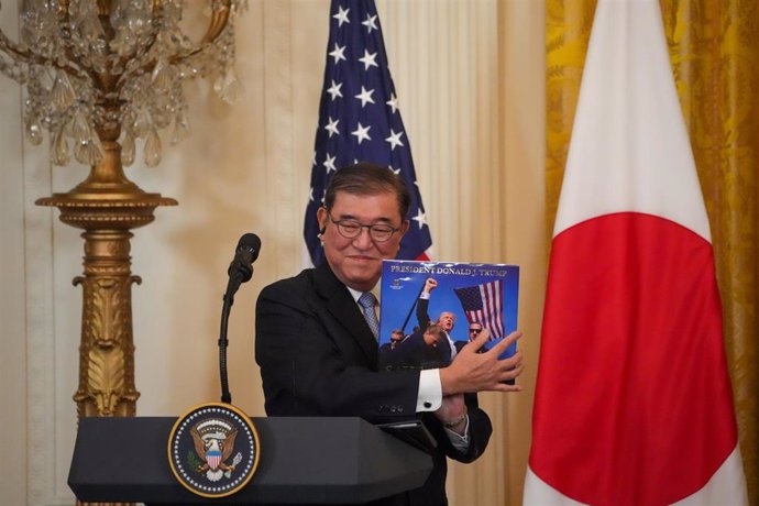 El primer ministro de Japón durante una visita a Washington 