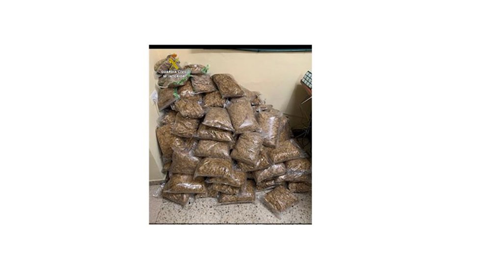 Tabaco aprehendido por la Guardia Civil en un control en Puerto Lápice.