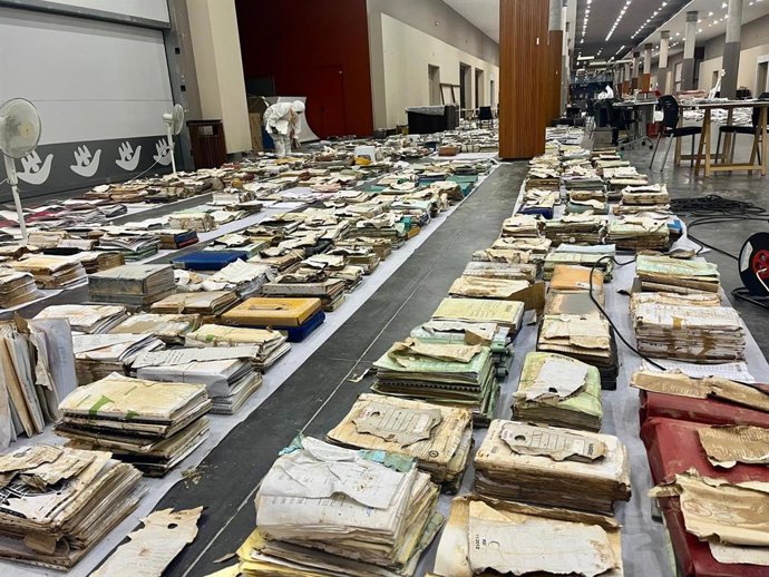Cultura refuerza la plantilla del IVCR+i para la recuperación de los archivos municipales afectados por la riada