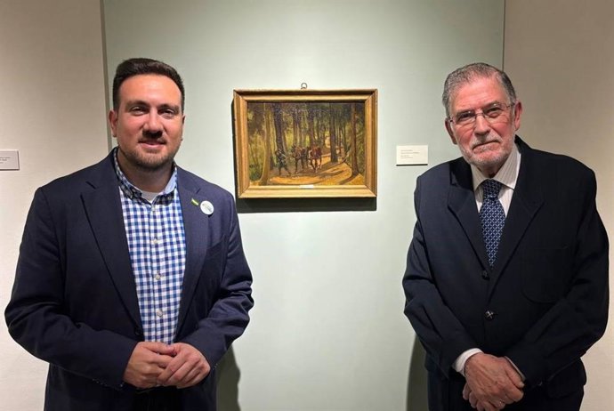 El delegado municipal de Cultura (i) con el catedrático hemérito de Historia del Arte, en la presentación de la obra "invitada".