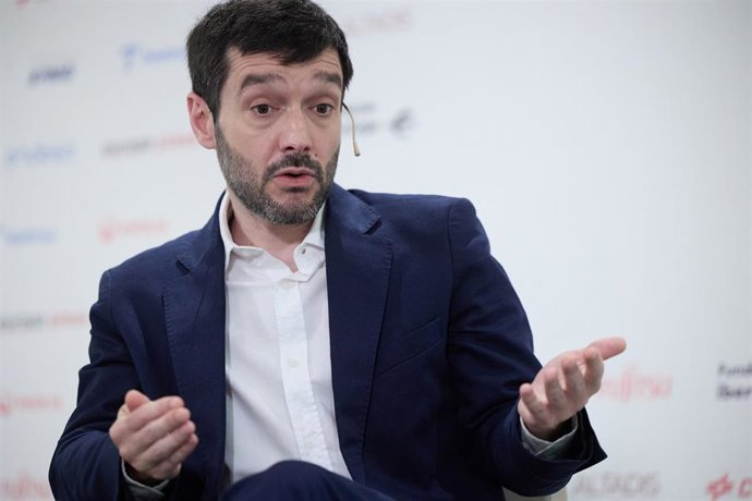 Archivo - El ministro de Derechos Sociales y Agenda 2030, Pablo Bustinduy (Fotografía de archivo)