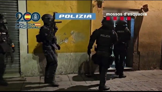 Once detenidos en una operación en Barcelona contra una organización pakistaní que fomentaba el terrorismo