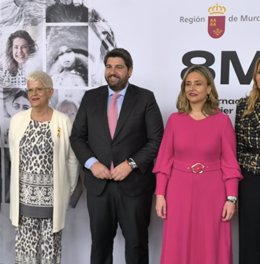 El presidente del Gobierno regional, Fernando López Miras, este viernes tras su comparecencia ante los medios