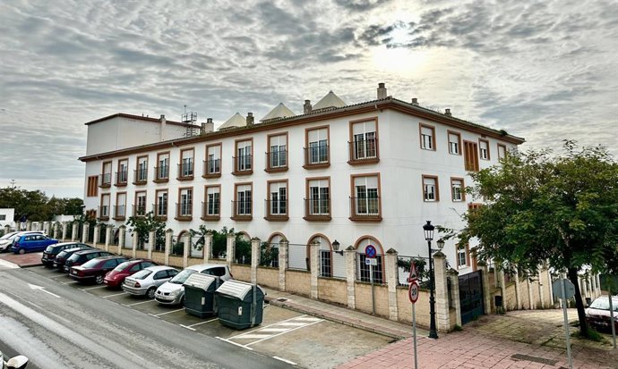 La Fundación de la Residencia de Mayores Virgen del Carmen de Estepona proyecta la ampliación del centro
