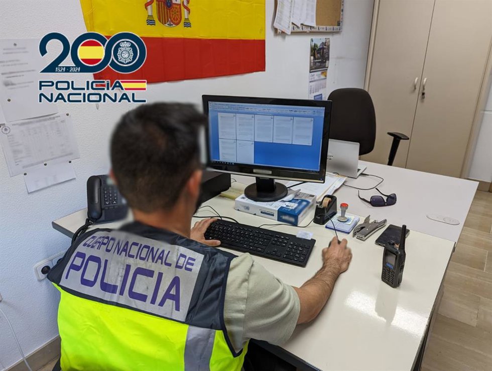 Un agente de la Policía Nacional en una imagen de archivo.