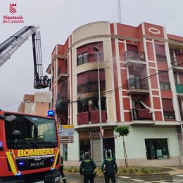 Edificio en el que se ha incendiado una vivienda en Nules