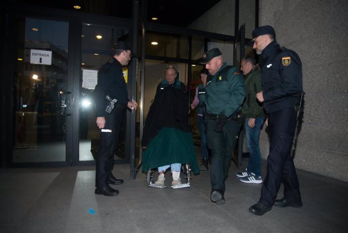 Archivo - El presunto asesino de Beatriz Lijó sale de los Juzgados de Vigo, a 8 de febrero de 2023, en Vigo, Pontevedra, Galicia (España). 