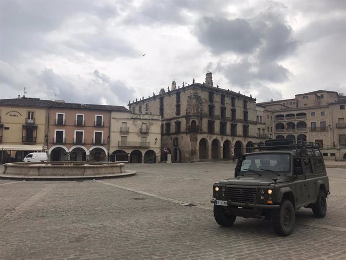 Archivo - Efectivos del Ejército de Tierra