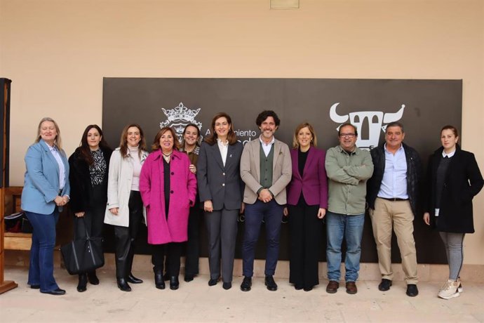 El diputado provincial de Tercer Sector, Francisco José Martín, ha felicitado a todas las asociaciones "por su ayuda desinteresada a las familias que más lo necesitan y mejorar su calidad de vida".