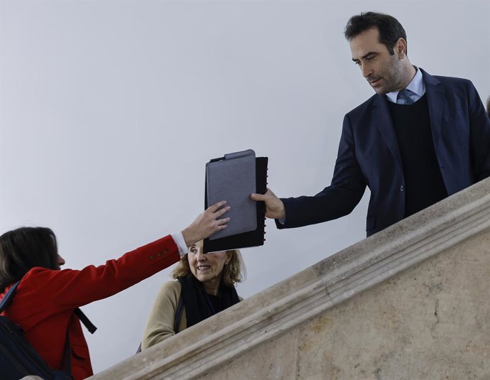 El ministre d'Economia, Comerç i Empresa, Carlos Cuerpo, durant una jornada de treball amb associacions empresarials, a la Delegació del Govern a la Comunitat Valenciana, a 7 de març del 2025, a València, Comunitat Valenciana (Espanya). 