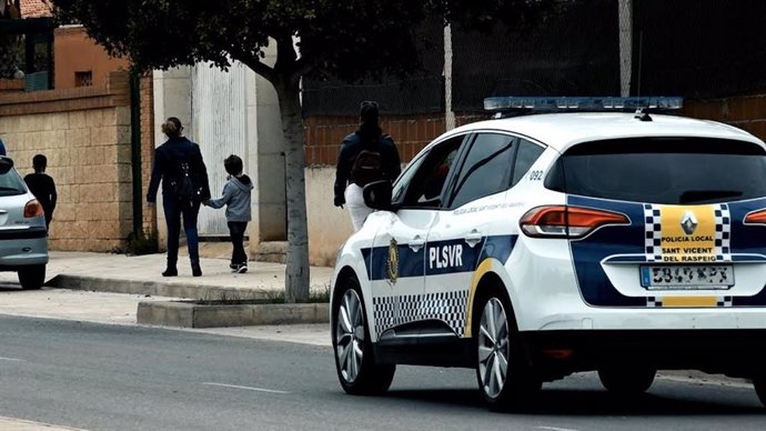 Un coche de la Policía Local de Sant Vicent del Raspeig (Alicante), en una imagen de archivo.