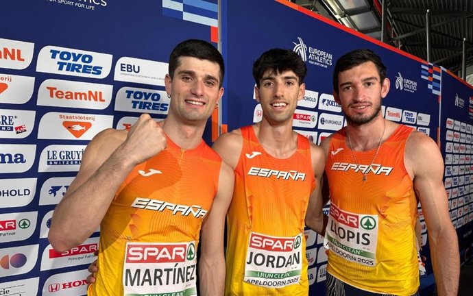 Quique Llopis, Asier Martínez e Abel Jordán, equipe completa da Espanha na final dos 60 m com barreiras