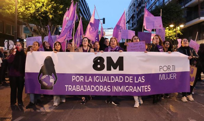 Integranres de Por ti Mujer en Valencia