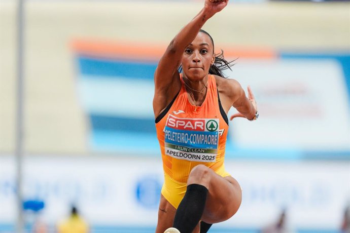 Ana Peleteiro-Compaoré, durante el Campeonato de Europa de atletismo en pista corta.