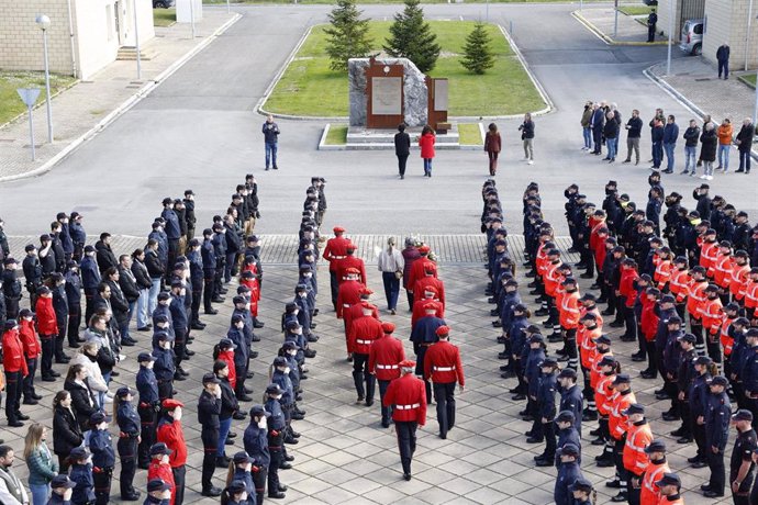 Homenaje a Carlos Díaz Arcocha, superintendente asesinado por ETA en Vitoria en 1985