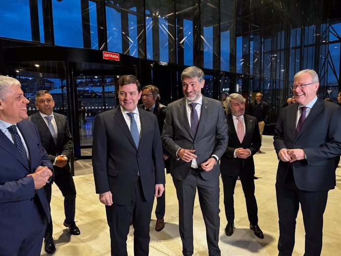 El presidente de la Junta de Castilla y León, Alfonso Fernández Mañueco, este viernes en León